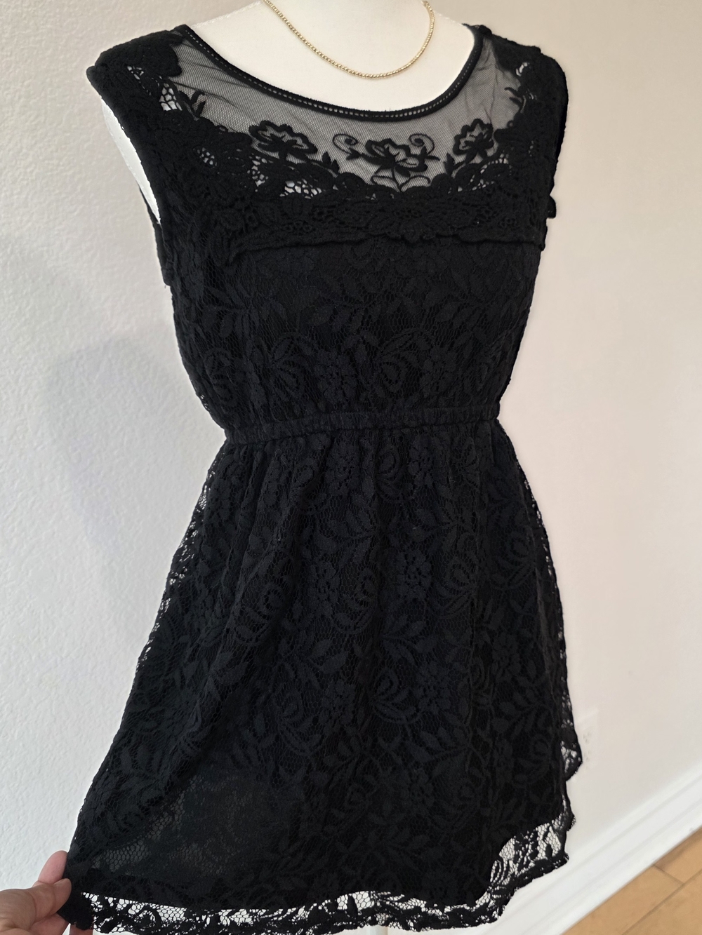 Motherhood Black Lace Sleeveless Top with Sheer Floral Yoke